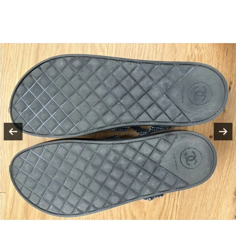 CHANEL Navy and White Strappy Sandals - Picture 5 of 7